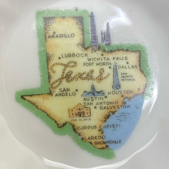 Vintage,  4.25” Texas State Souvenir Japan Made Small China Plate with Gold Trim - Picture 3 of 11